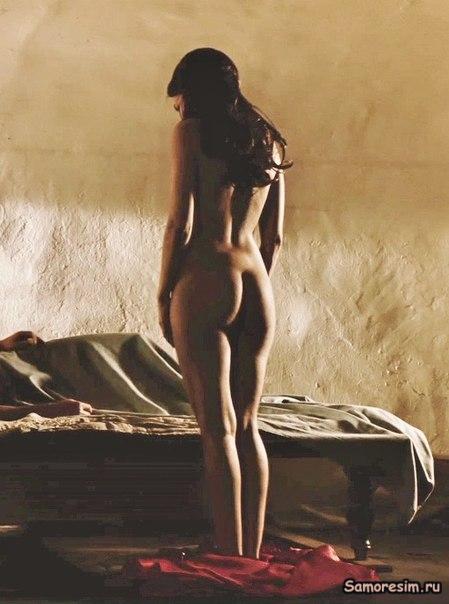 Freida pinto topless